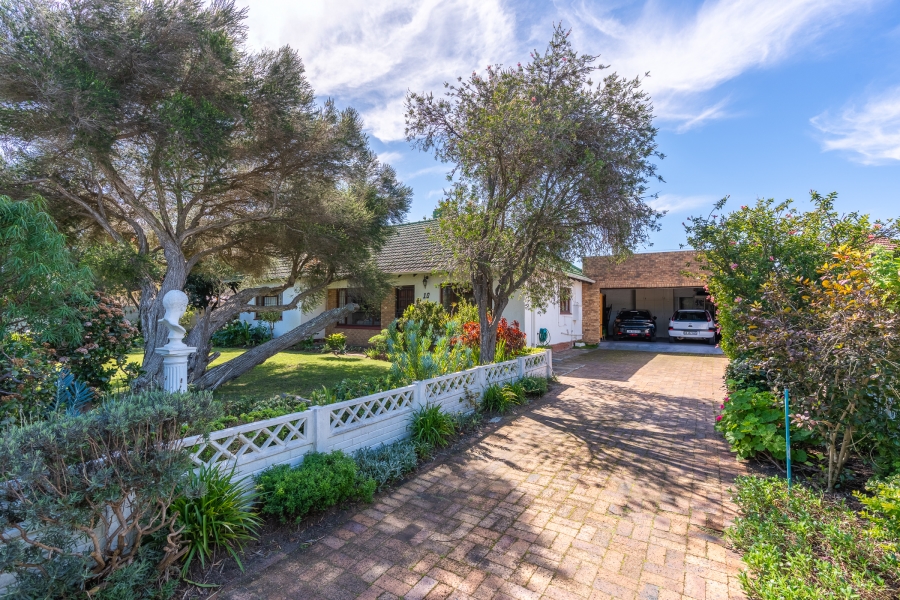3 Bedroom Property for Sale in Pinelands Western Cape